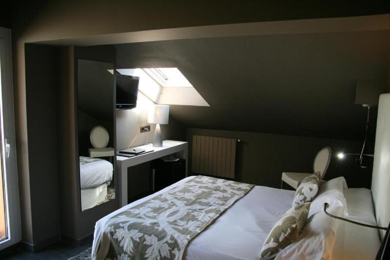 Hotel & Spa Xalet Bringue El Serrat Oda fotoğraf